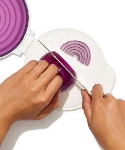 OXO Cut and Keep Produce Savers - Onion -Kitchen Storage shop unnamed file 1103